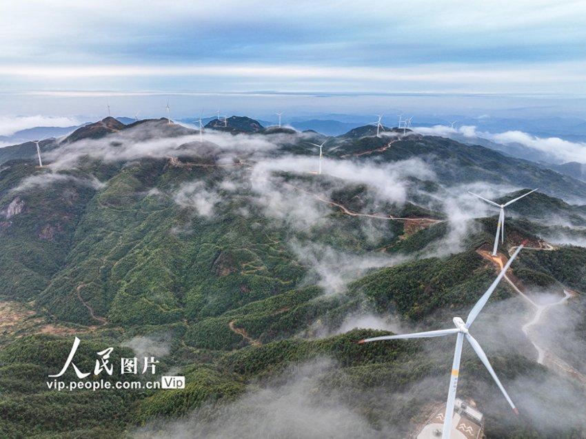 是否会在交易截止日前做更多交易?猛龙总裁乌杰里:当然